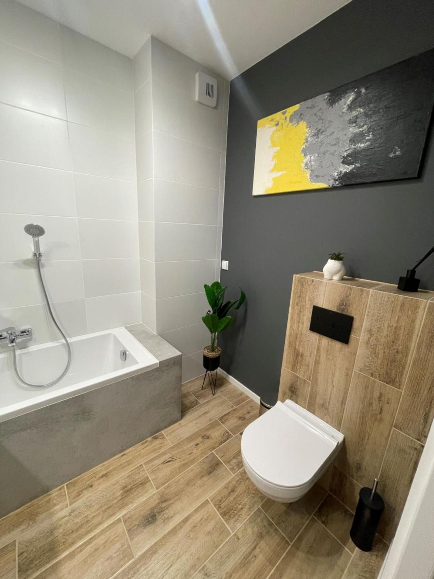Apartament Park Poezji II Gliwice Exteriör bild